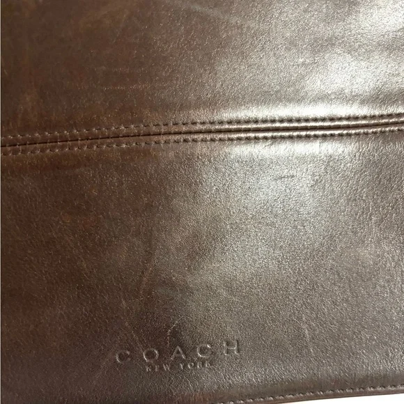 Coach vintage distressed Brown Leather Crossbody Bag - Picture 3 of 10